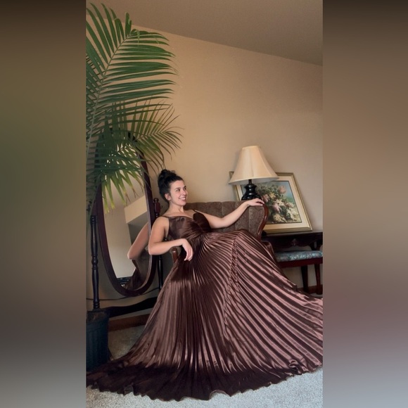 Elegant Brown Satin Pleated Evening Gown - Picture 1 of 10